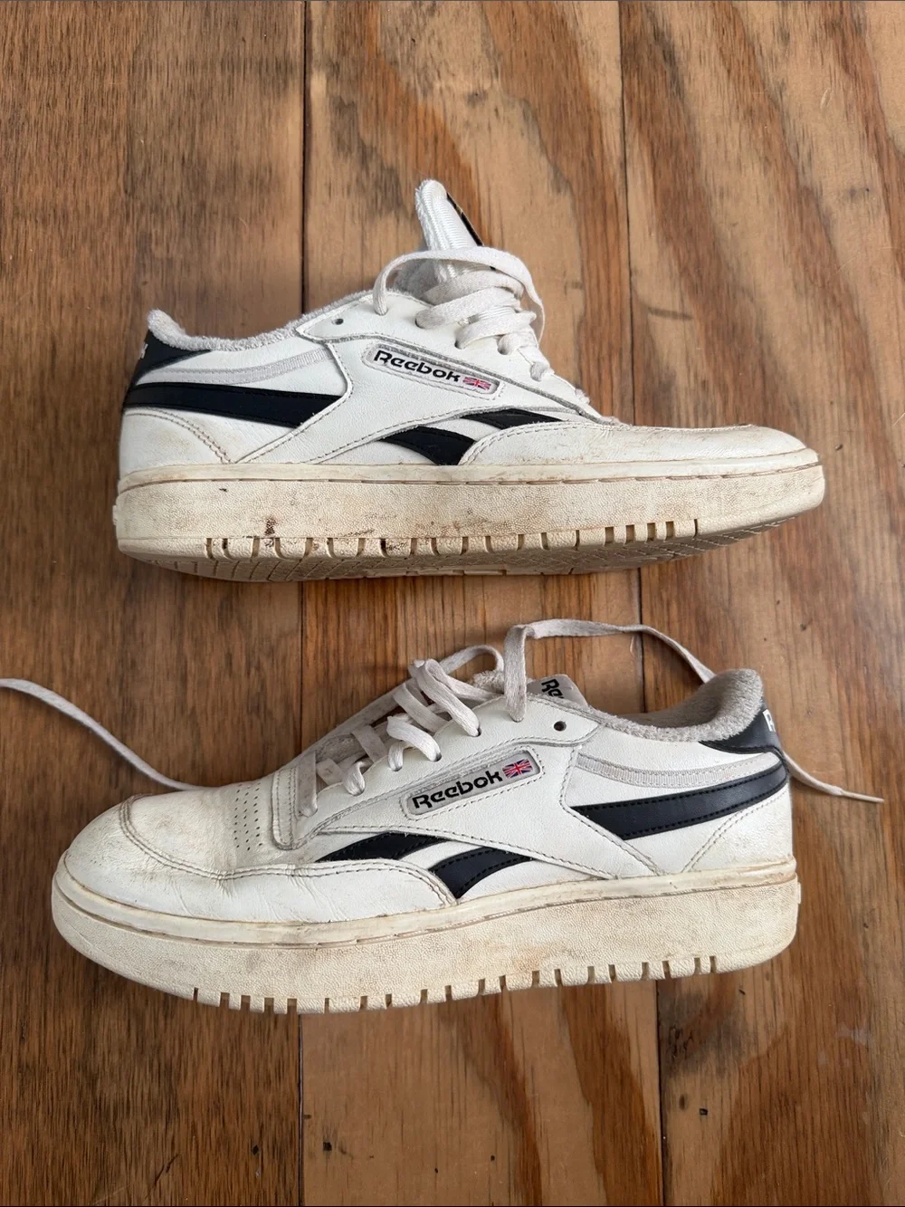 Reebok classic low